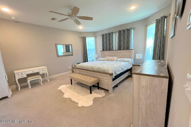 Building Photo - 192 Vista Lake Cir