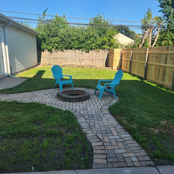 Building Photo - 2065 Colvin Blvd