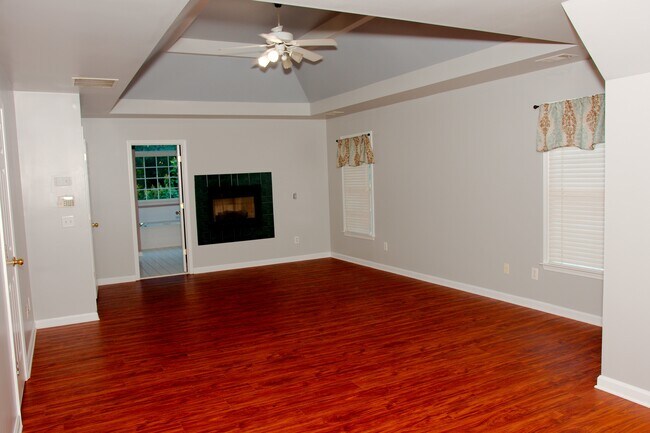 Master bedroom - 2927 Arbor Creek Ln