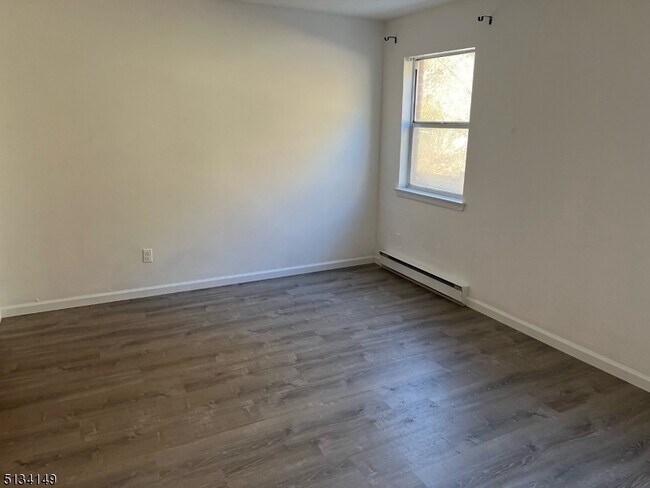 Building Photo - 100 Pierson Miller Dr