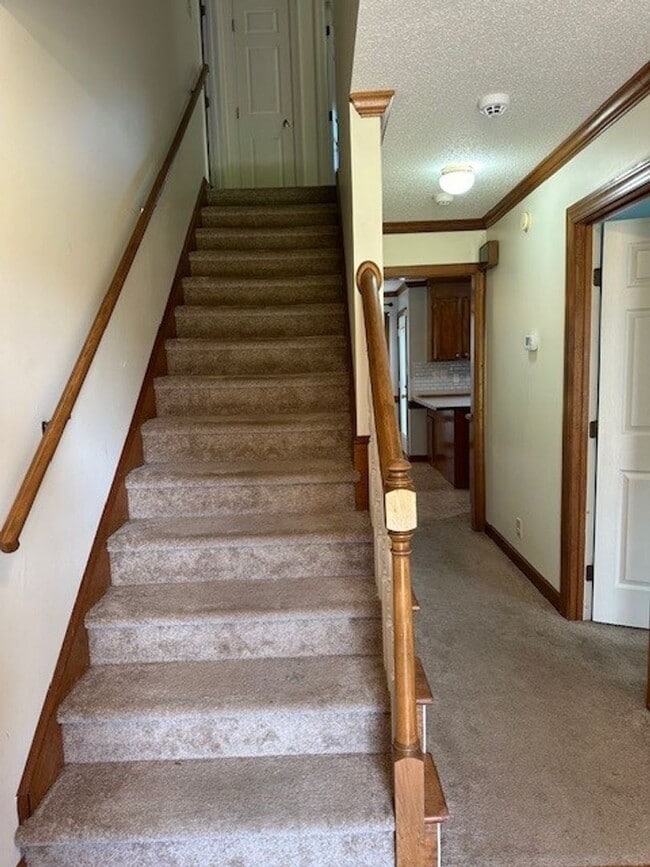 Building Photo - Spacious Home with Bonus Room, Pool & Solar Panels in Goldsboro!