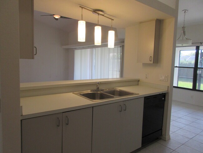 Building Photo - 463 Gallegos St