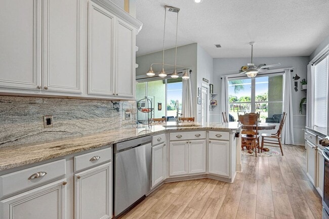 Building Photo - 4932 Worthington Cir