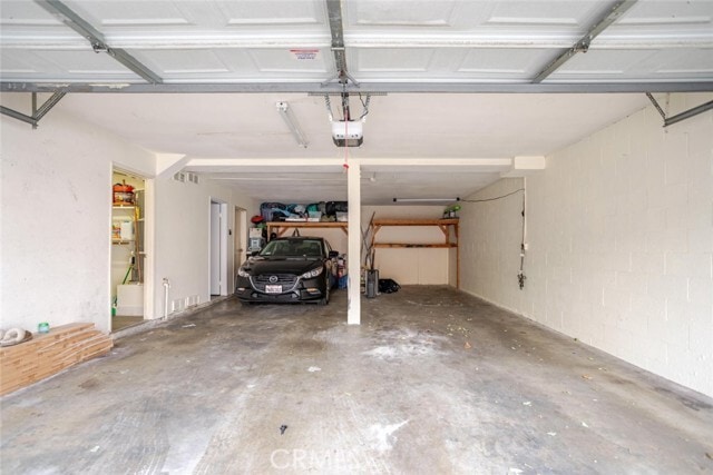 Building Photo - 13100 Bromont Ave