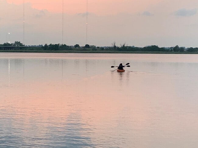 Building Photo - 507 Teal Plaza