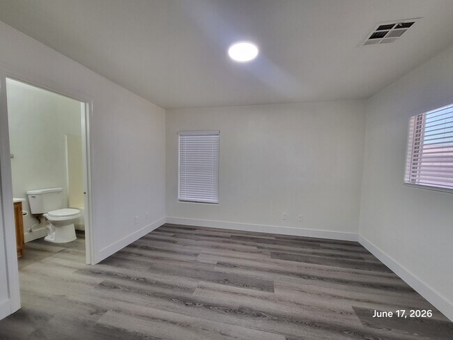 Building Photo - 5486 Jacobs Field St