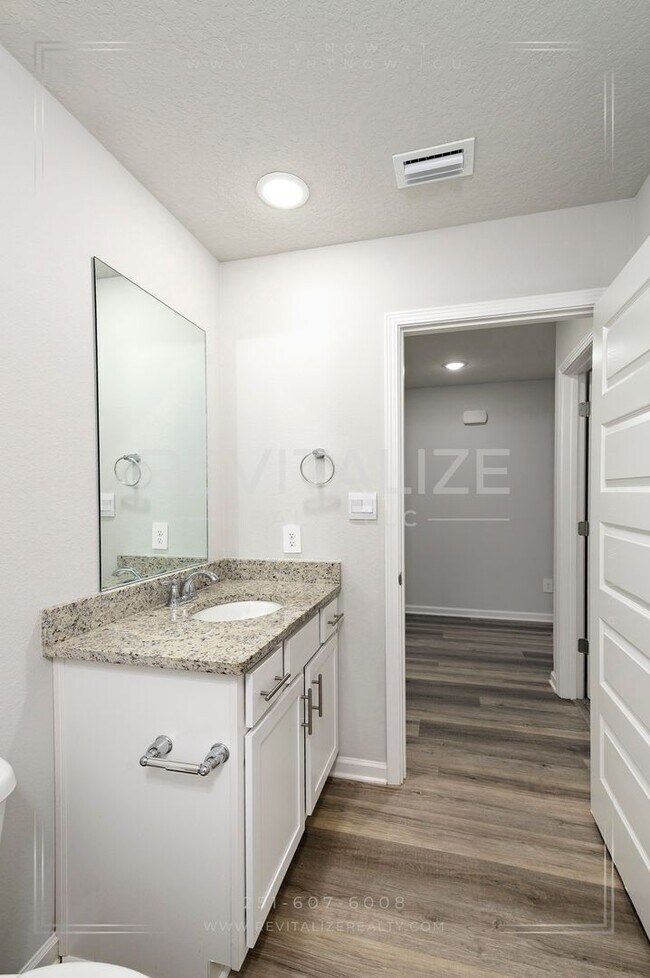 Building Photo - Only $1500 for First Month's Rent!!! Smart 4 Bd / 2 Ba Home in West Mobile Gated Community