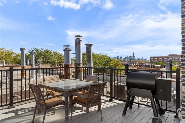 Building Photo - 2510 N Wayne Ave