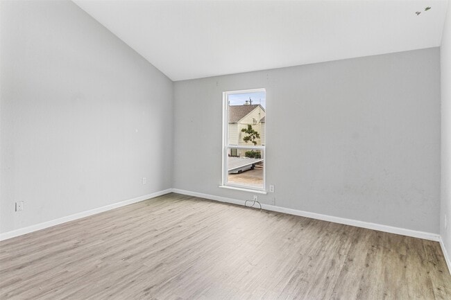 Building Photo - 8713 Village of Fondren Dr