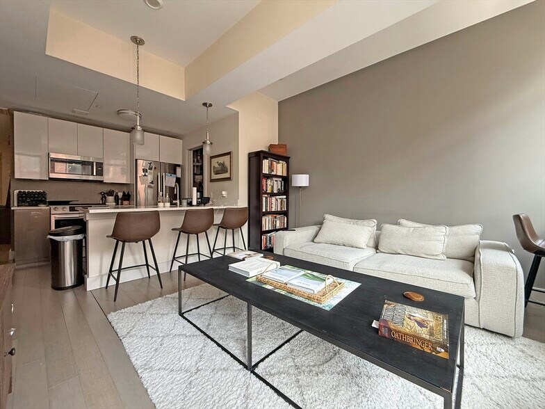 Building Photo - 121 Portland St