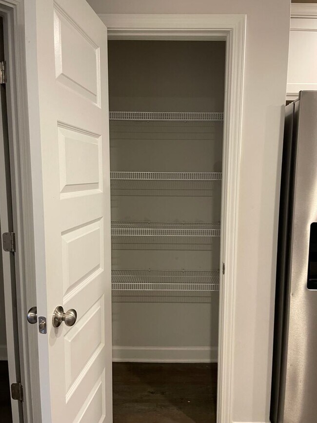 Building Photo - North Cherry Hill 132