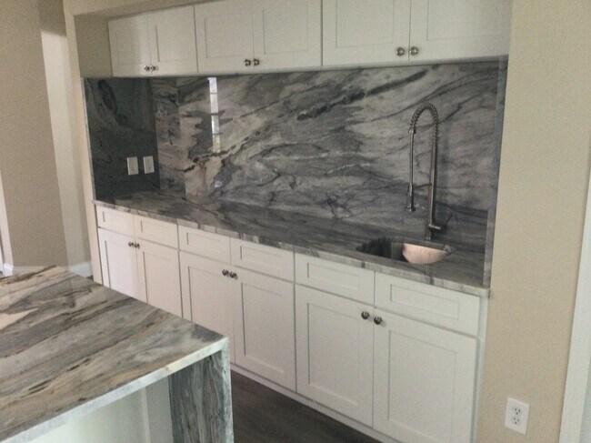 Building Photo - 13138 Misty Ln