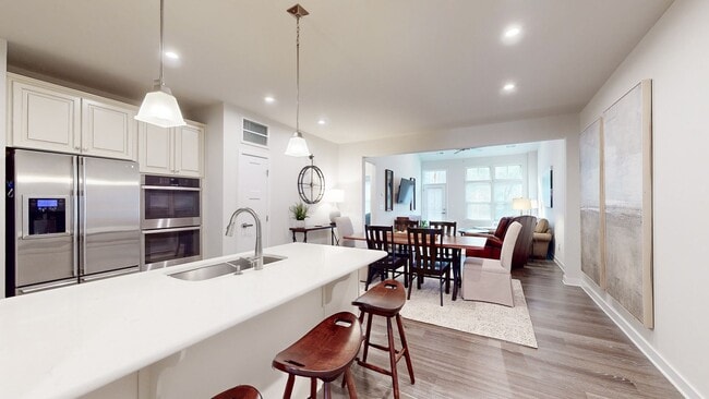 Building Photo - 3 bed, 2.5 bath Townhouse with 2 car garage AVAILABLE Soon  in Mooresville