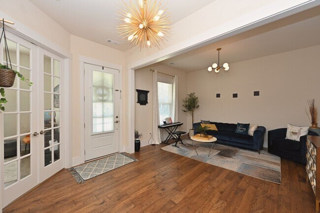 Building Photo - **EXECUTIVE HOME IN WILLIAMSON COUNTY WITH RARE WALK-OUT BASEMENT AND TONS OF STORAGE**