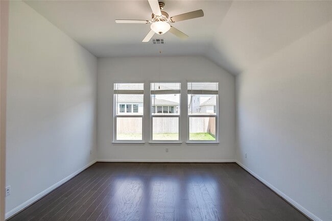 Building Photo - 220 Berean Ln