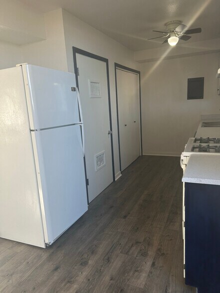 Building Photo - 2530 Taylor Ln