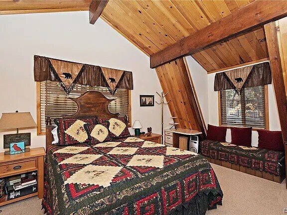 Building Photo - Lake View Modified Gambrel with Spa Near Bear Mountain