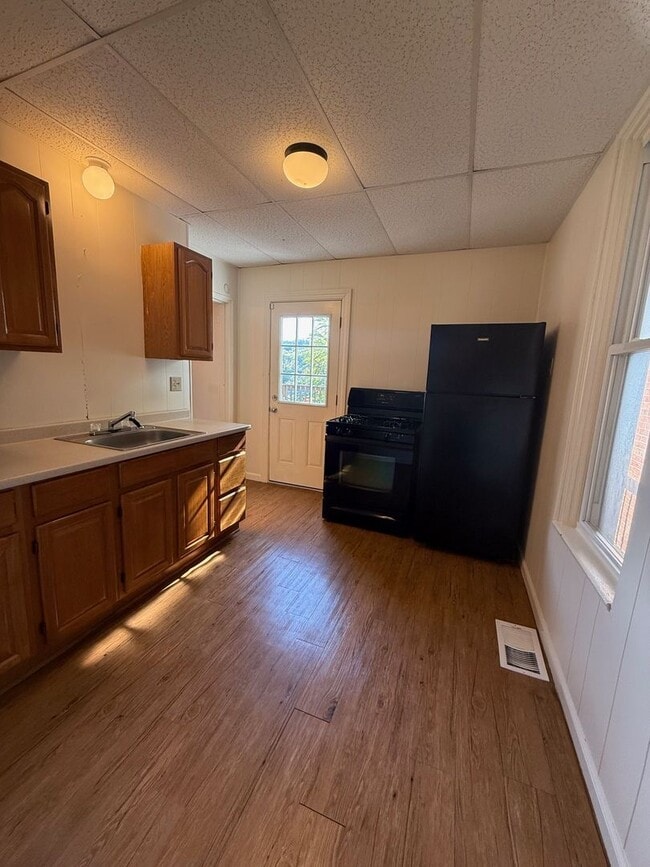Building Photo - 3 Bed 1 Bath in Cannonsburg