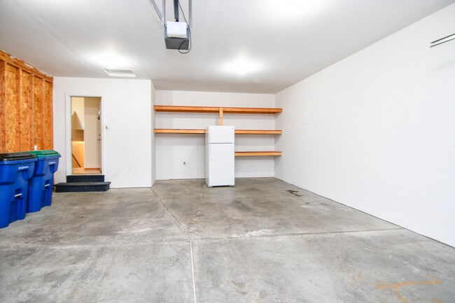 Building Photo - 235 Cavil Way