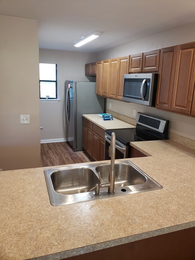 Building Photo - 1582 Three Lanterns Ln