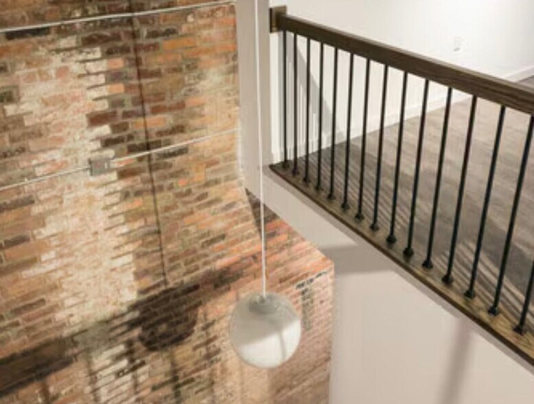 Building Photo - 207 E Baltimore Ave