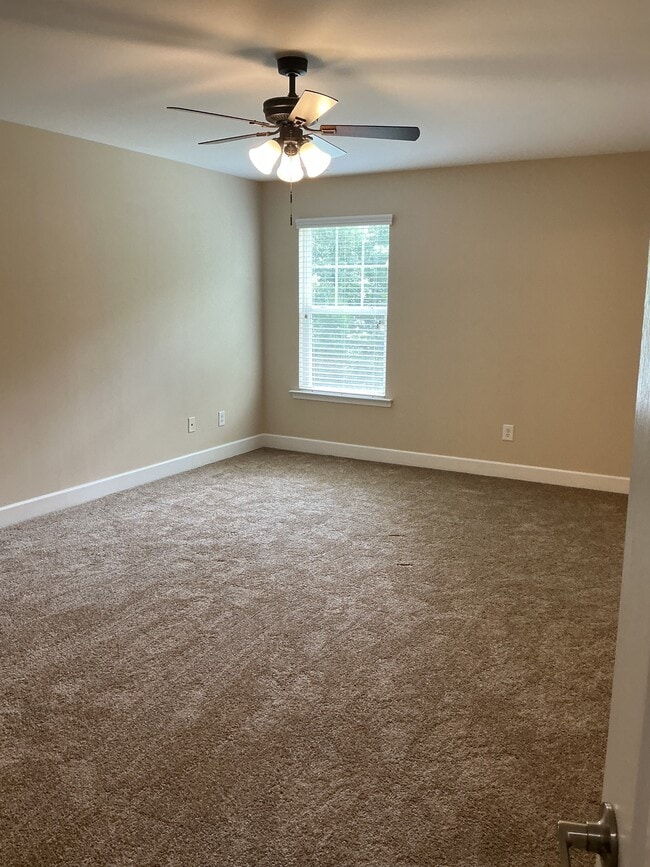 Building Photo - 222 Buttonbush Ct