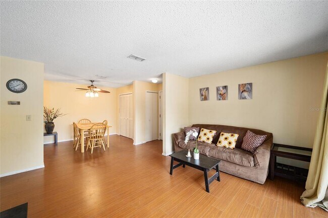 Building Photo - 3705 SW 27th St