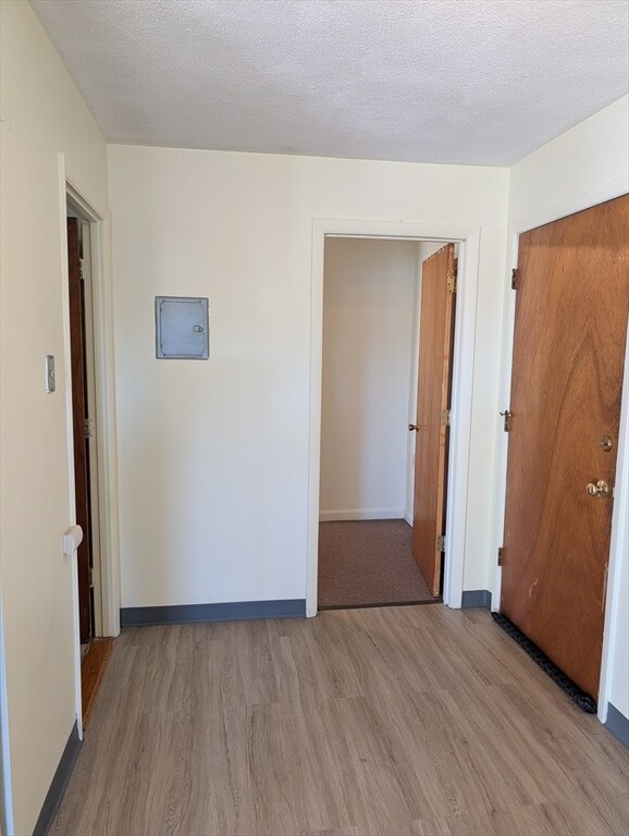 Building Photo - 569 Somerville Ave