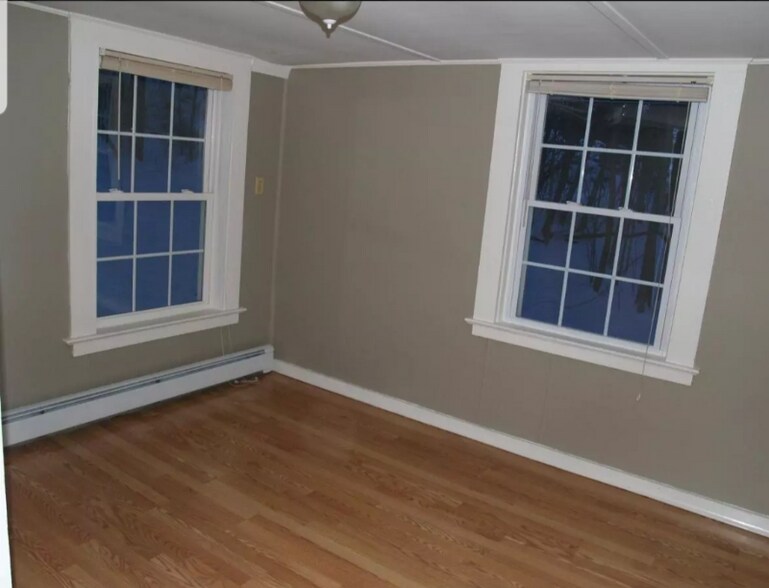 Building Photo - 506 Stafford Rd