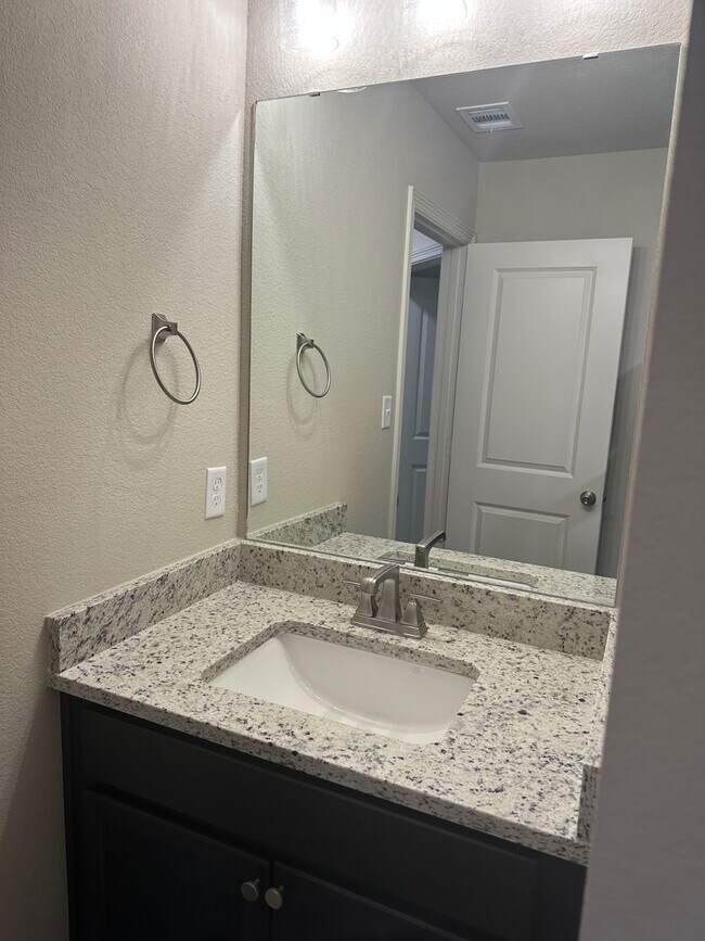 Building Photo - Bryan - 3 bedroom - 2 bath - 2 car garage - fenced in back yard - Brand New House - very new to B...