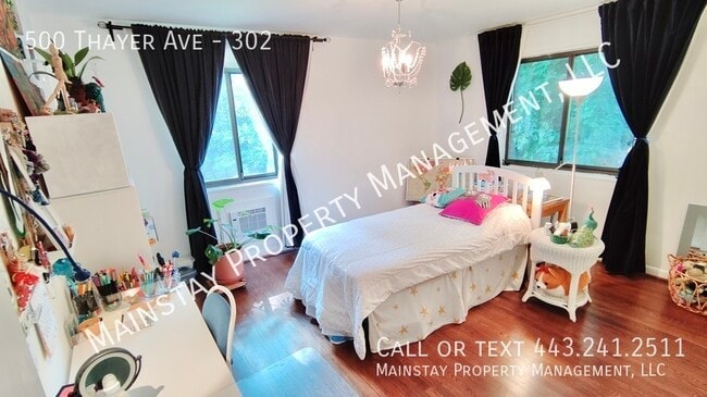 Building Photo - 500 Thayer Ave