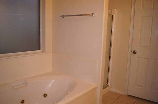 Building Photo - 11903 Belle Ct