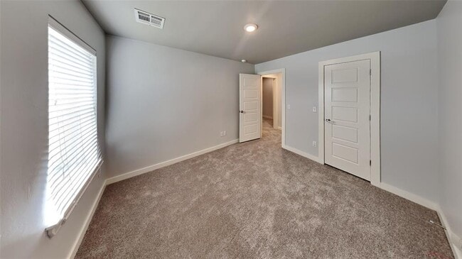 Building Photo - 601 NW 176th St