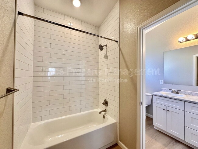 Building Photo - 3451 W 65th Ave