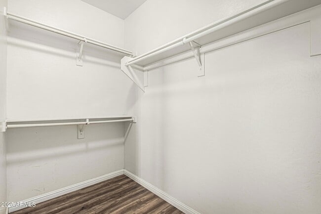 Building Photo - 6918 S 37th Dr