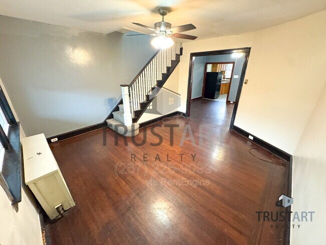 Building Photo - 5719 N Howard St