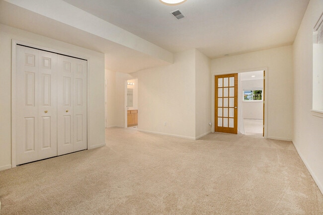 Building Photo - 339 Hunters Trail