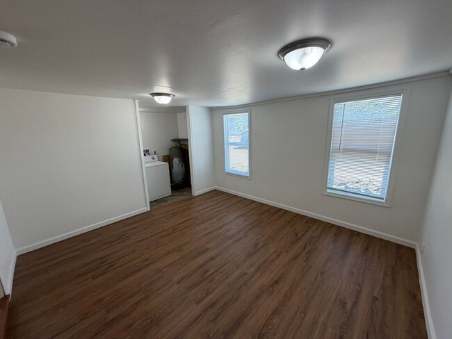 Building Photo - 3 Bedroom house on U&D Nursery Property!