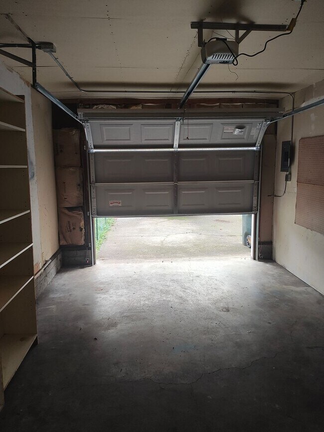 Building Photo - 247npo