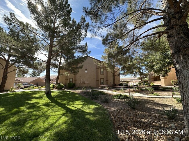 Building Photo - 1150 N Buffalo Dr