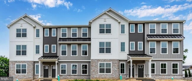 Building Photo - 37 S 19th St