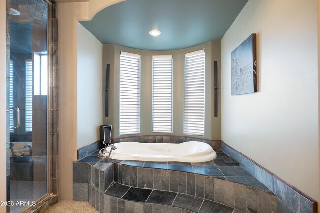 Building Photo - 33905 N 4th Dr