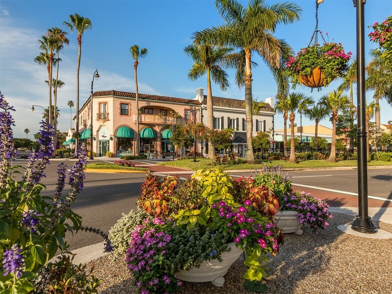 Building Photo - 10102 L Pavia Blvd