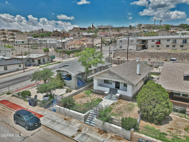 Building Photo - 1703 E Rio Grande Ave