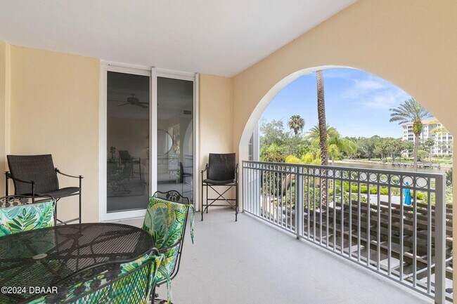 Building Photo - 102 Yacht Harbor Dr