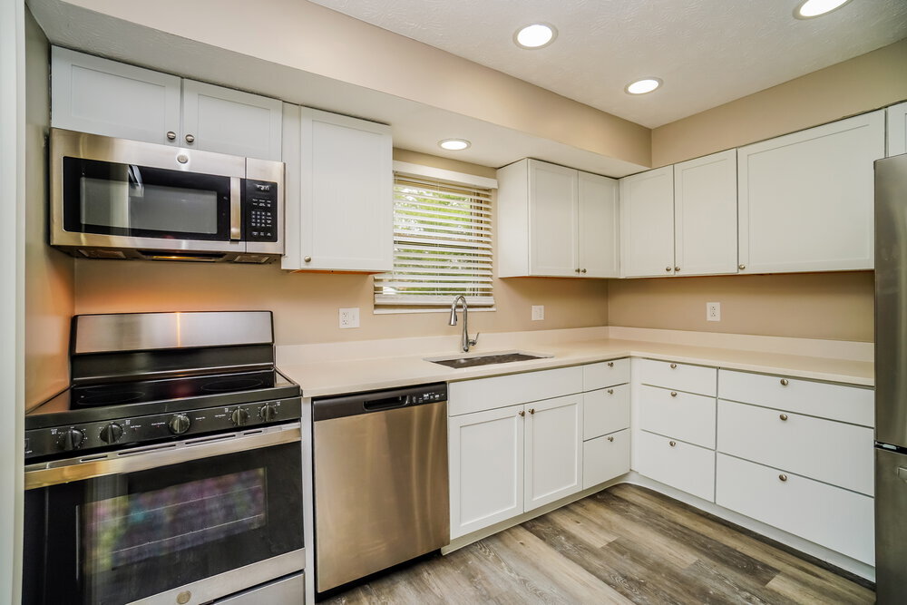 Building Photo - 1206 Crater Lake Ln