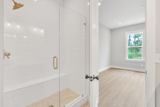 Building Photo - 299 Suwannee Dr