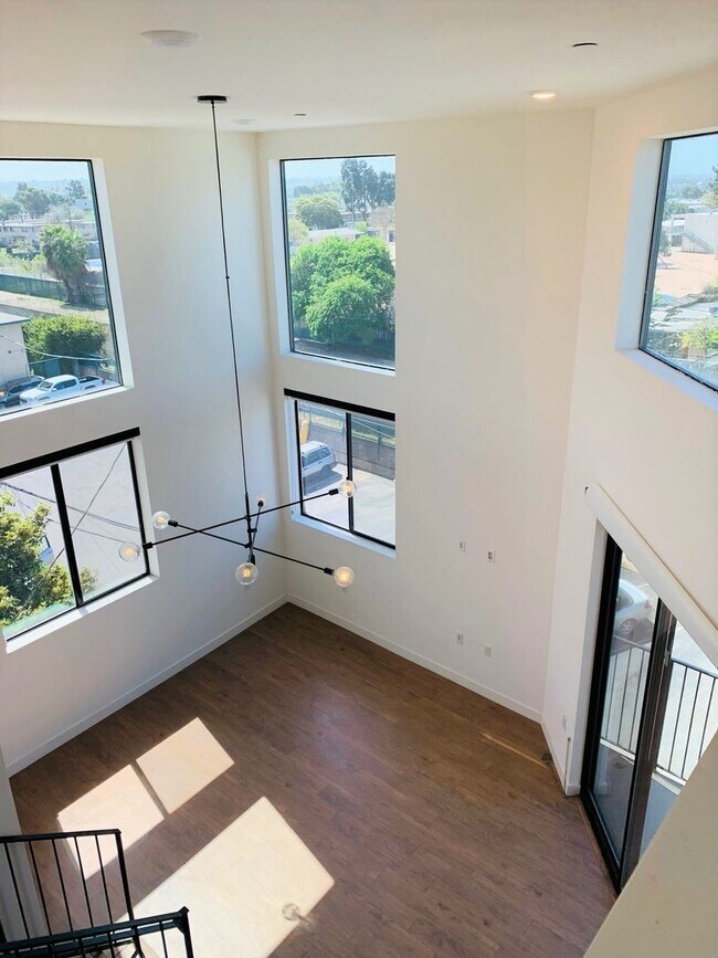 Interior Photo - 4505 S Slauson Ave