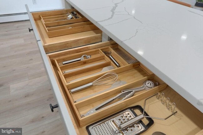 Building Photo - 137 Apple Ln