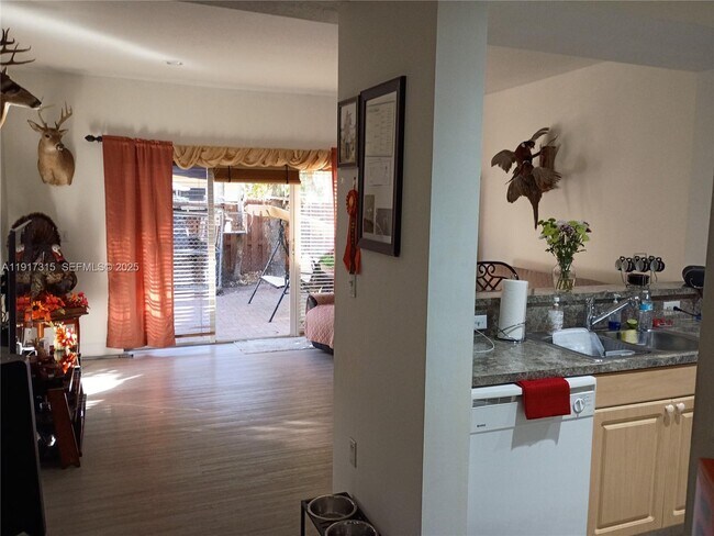 Building Photo - 13274 SW 142nd Terrace